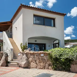 https://le-maree-apartments.in-sardinia.net